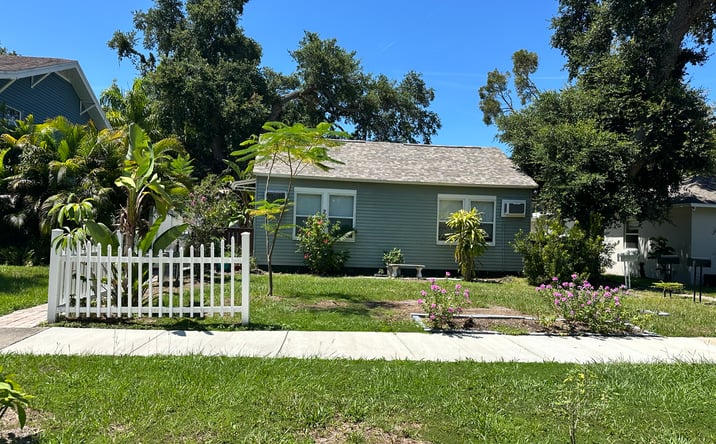 Pictures of Multifamily property located at 240 20TH AVE S, ST PETERSBURG, FL 33705 for sales - image #1