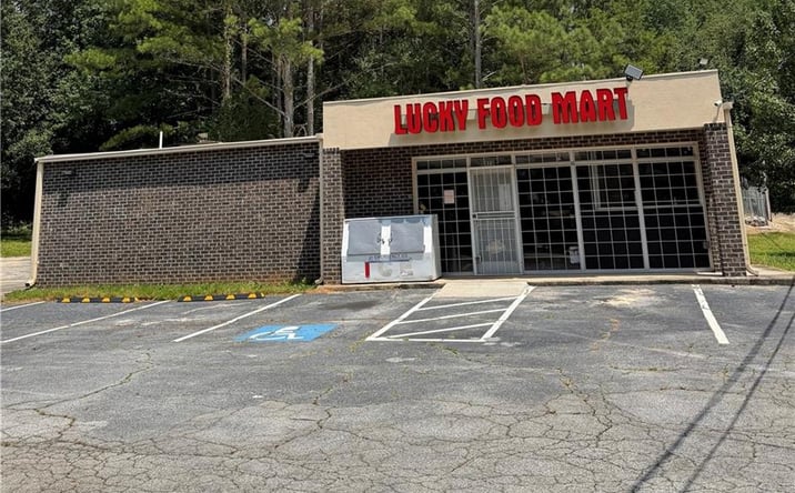 Pictures of Mixed Use, Office, Industrial property located at 979 Sheppard Road, Stone Mountain, GA 30083 for sales - image #1