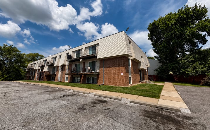 Pictures of Multifamily property located at 7810 Blondo St, Omaha, NE 68134 for sales - image #1