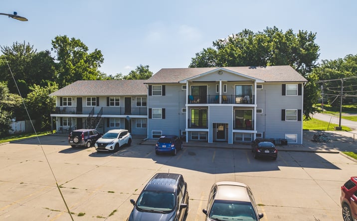 Pictures of Multifamily property located at 1010 N WALNUT ST, MARYVILLE, MO 64468-3508 for sales - image #1