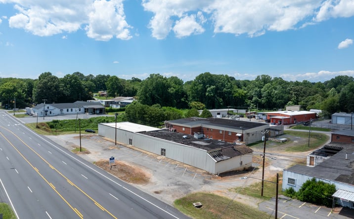 Pictures of Retail, Industrial, Mixed Use property located at 1720 U.S. Highway 70 Southwest, Hickory, NC 28602 for sales - image #1