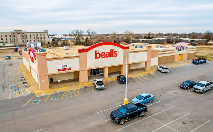 Pictures of Retail property located at 4110 W Owen K Garriott Rd, Enid, OK 73703 for sales - image #1