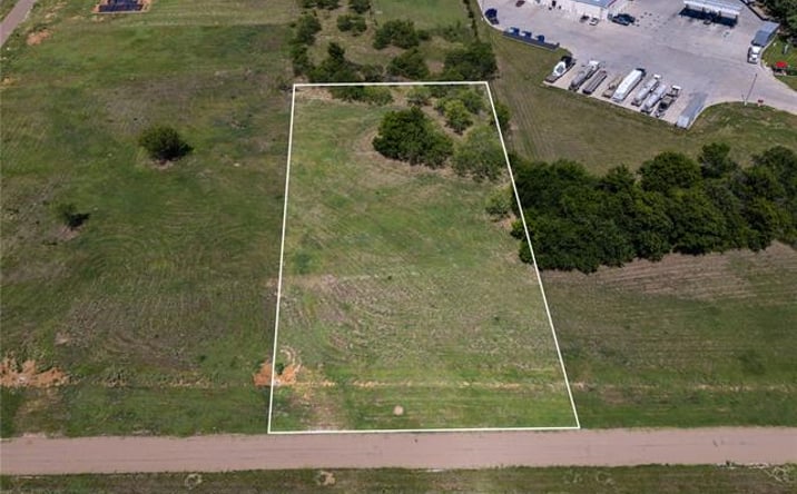 Pictures of Land property located at Lot 5 Lakewood Drive, Whitney, TX 76692 for sales - image #1