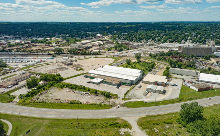 Pictures of Self Storage property located at 2070 West River Drive, Davenport, IA 52802 for sales - image #1