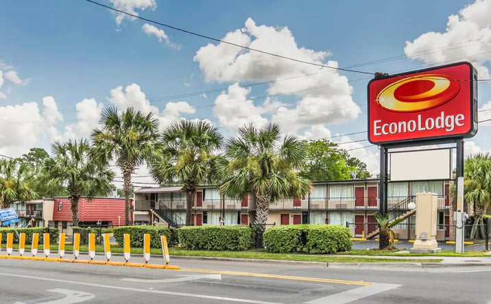 Pictures of Hospitality property located at 2681 North Monroe Street, Tallahassee, FL 32303 for sales - image #1