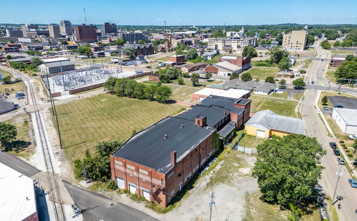 Pictures of Industrial property located at 836 SAVANNAH AVE NE, CANTON, OH 44704-1260 for sales - image #1