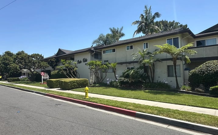 Pictures of Multifamily property located at 3546-3550 Los Flores Boulevard, Lynwood, CA 90262 for sales - image #1