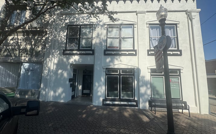 Pictures of Retail, Mixed Use property located at 137 N HILL ST, GRIFFIN, GA 30223-3326 for sales - image #1