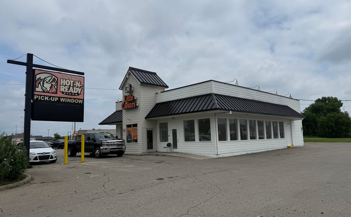 Pictures of Retail property located at 10834 Hamilton Avenue, Cincinnati, OH 45231 for sales - image #1