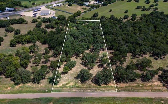Pictures of Land property located at Lot 10 Lakewood Drive, Whitney, TX 76692 for sales - image #1