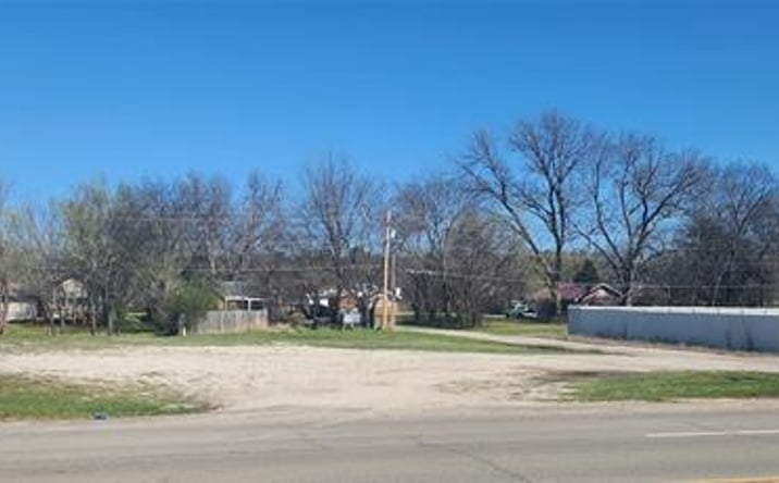 Pictures of Land property located at 1500 W MAIN ST, HENRYETTA, OK 74437 for sales - image #1