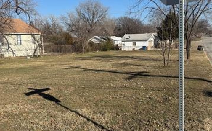 Pictures of Land property located at 1401 N YALE AVE, TULSA, OK 74115 for sales - image #1
