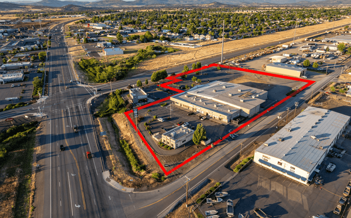 Pictures of Retail property located at 7338 Oregon 62, White City, OR 97503 for sales - image #1
