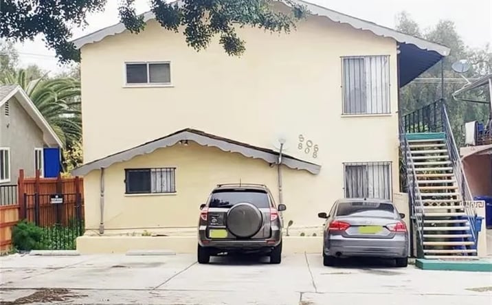 Pictures of Multifamily property located at 806 W Sepulveda Street, San Pedro, CA 90731 for sales - image #1