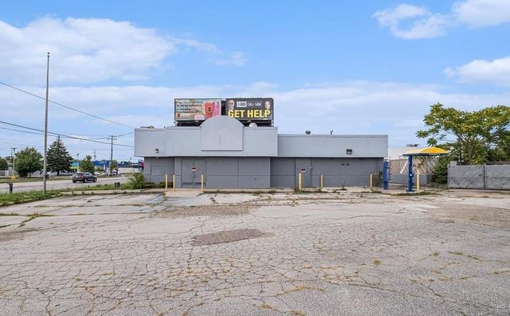 Pictures of Retail property located at 3043 S Dort Highway, Burton, MI 48529 for sales - image #1