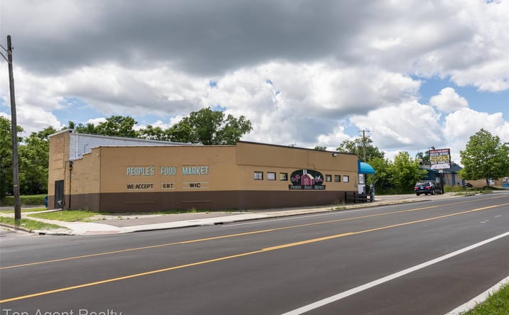 Pictures of Business for Sale, Mixed Use, Retail property located at 700 Auburn Avenue, Pontiac, MI 48342 for sales - image #1