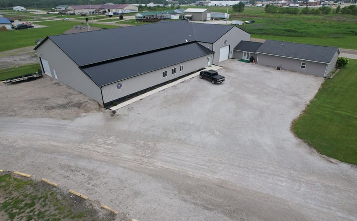 Pictures of Retail, Industrial property located at 1 Hodge Street, Tilton, IL 61832 for sales - image #1