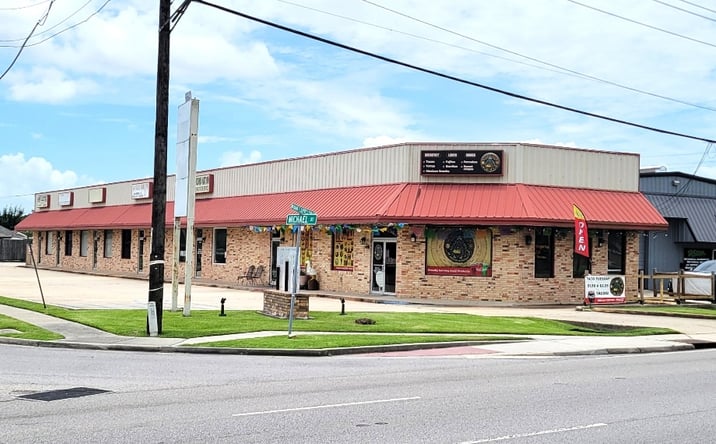 Pictures of Retail property located at 6641 Westbank Expressway, Marrero, LA 70072 for sales - image #1
