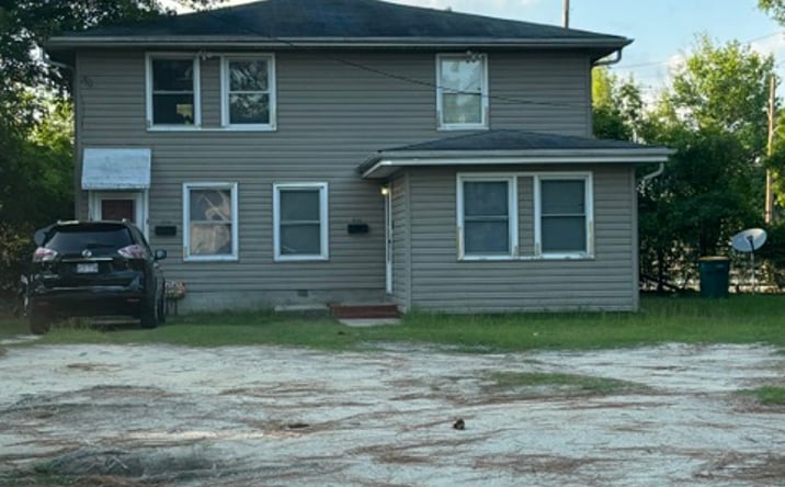 Pictures of Multifamily property located at 515 E. 10th Street, Lumberton, NC 28358 for sales - image #1