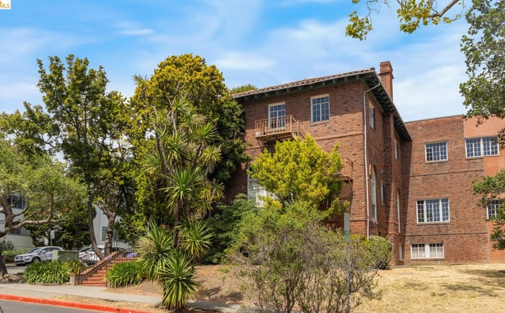 Pictures of Multifamily property located at 2510 Le Conte Ave, Berkeley, CA 94709 for sales - image #1
