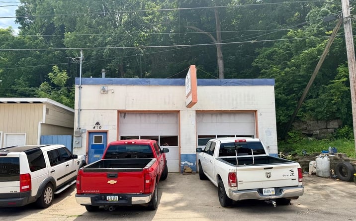 Pictures of Retail, Office property located at 410 W 17th Street, Dubuque, IA 52001 for sales - image #1