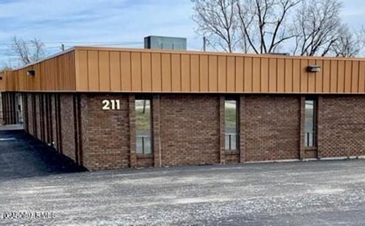 Pictures of Office property located at 211 METRO DRIVE 100, Jefferson City, MO 65109 for sales - image #1