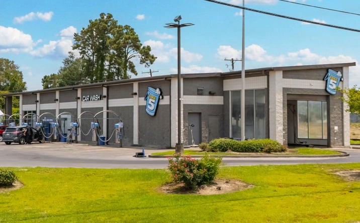 Pictures of Retail property located at 2900 Macarthur Drive, West Orange, TX 77630 for sales - image #1