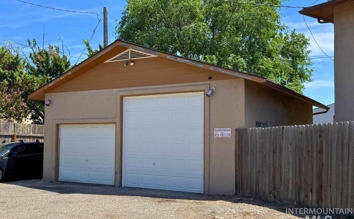 Pictures of Retail, Multifamily property located at 790-792 S Curtis Rd, Boise, ID 83705, 764 S Curtis Rd, Boise, ID 83705 for sales - image #1