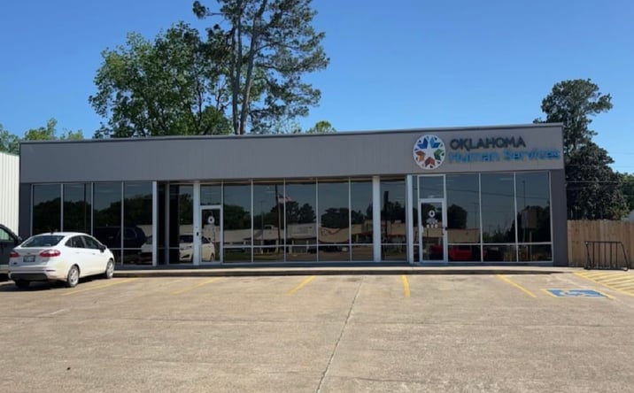 Pictures of Office property located at 904 E WASHINGTON ST, IDABEL, OK 74745-3334 for sales - image #1