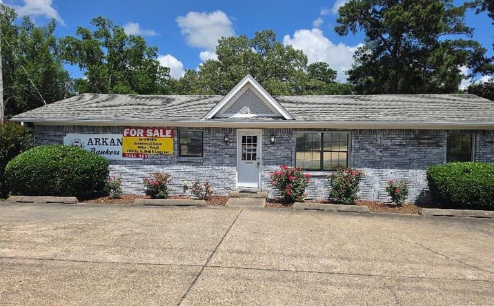 Pictures of Office property located at 3616 Jefferson, Texarkana, AR 71854 for sales - image #1