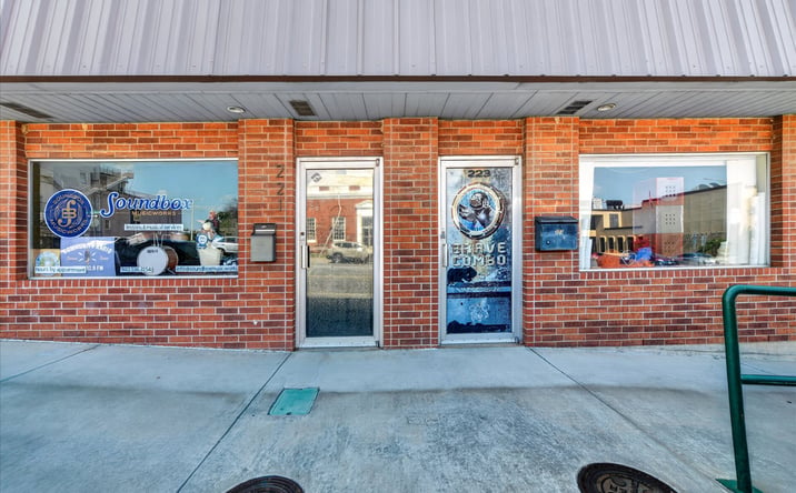 Pictures of Office, Retail property located at 221-223 N. Locust Street, Denton, TX 76201 for sales - image #1