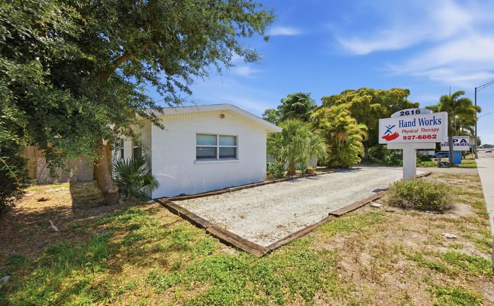 Pictures of Mixed Use property located at 2616 BEE RIDGE RD, SARASOTA, FL 34239-6415 for sales - image #1