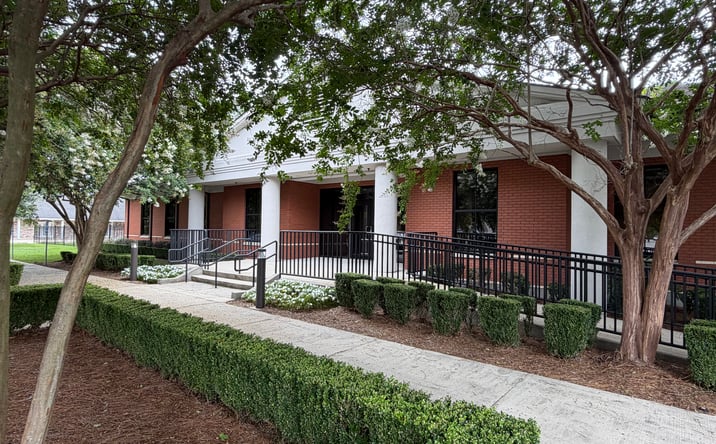 Pictures of Office property located at 4757 O'Neal Lane, Baton Rouge, LA 70817 for sales - image #1