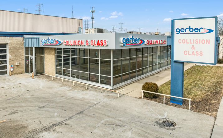 Pictures of Retail property located at 8250 Skokie Blvd, Skokie, IL 60077-2543 for sales - image #1
