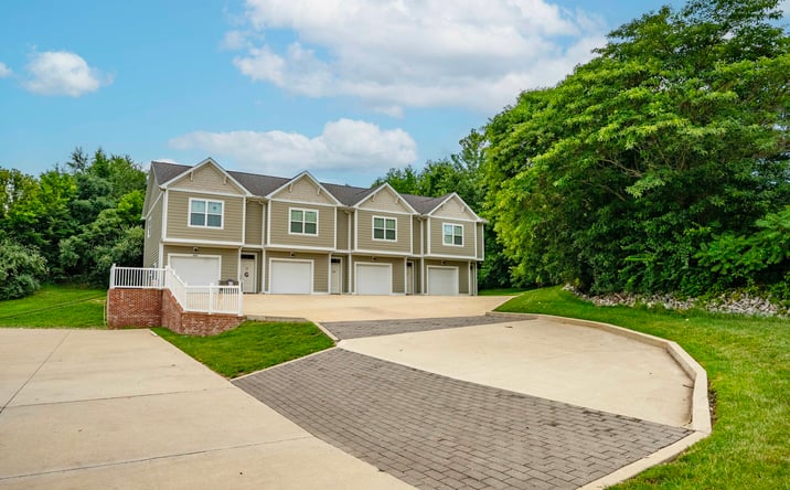 Pictures of Multifamily property located at 2035 Walden Pond Way, Cape Girardeau, MO 63701 for sales - image #1