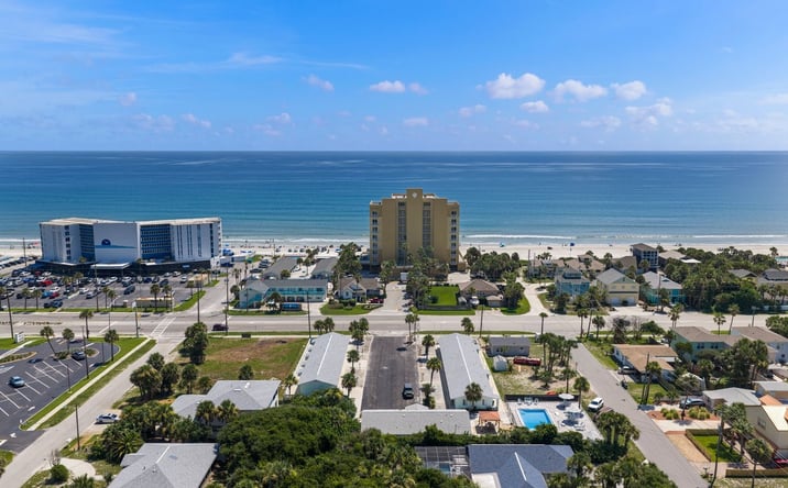 Pictures of Hospitality property located at 1708 S Atlantic Avenue, New Smyrna Beach, FL 32169 for sales - image #1