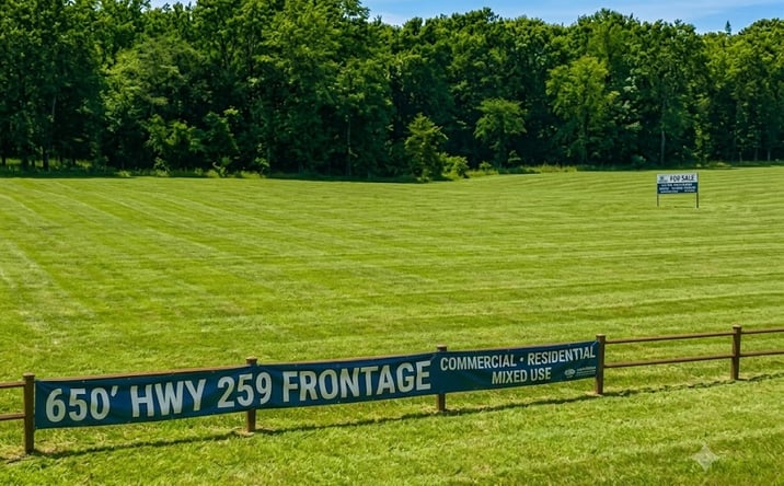 Pictures of Land property located at N 259 HWY, Broken Bow, OK 74728 for sales - image #1