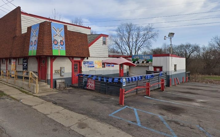 Pictures of Retail property located at 2310 W COURT Street, Flint, MI 48503 for sales - image #1