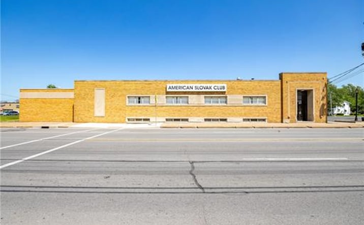 Pictures of Retail, Mixed Use property located at 2915 Broadway, Lorain, OH 44055 for sales - image #1