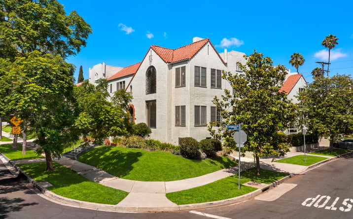 Pictures of Multifamily property located at 1040 South Longwood Avenue, Los Angeles, CA 90019 for sales - image #1