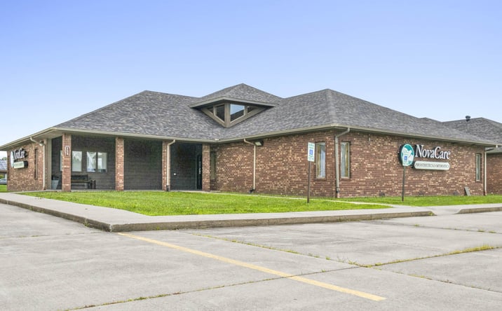 Pictures of Office property located at 118 Airway Drive, Marion, IL 62959 for sales - image #1