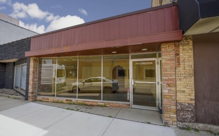 Pictures of Special Purpose property located at 714 Oregon Street, Oshkosh, WI 54902 for sales - image #1