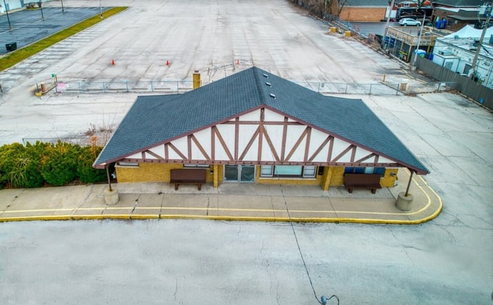 Pictures of Retail property located at 5545 W 127th Street, Crestwood, IL 60418 for sales - image #1