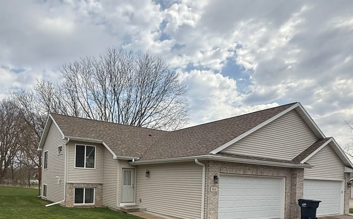 Pictures of Multifamily property located at 922-932 WATERS EDGE Court, Marshall, WI 53559 for sales - image #1