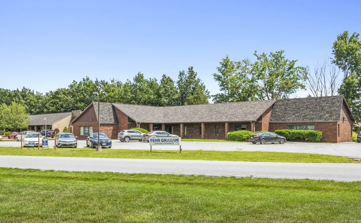Pictures of Retail, Office property located at 103 Airway Drive, Marion, IL 62959 for sales - image #1