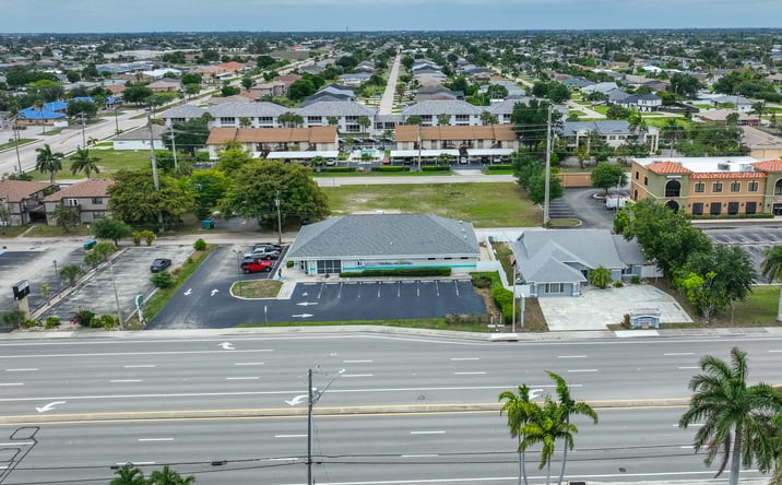 Pictures of Retail, Office, Special Purpose property located at 715 Cape Coral Parkway West, Cape Coral, FL 33914 for sales - image #1