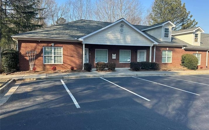 Pictures of Office property located at 5655 Lake Acworth Drive STE 350 & 360, Acworth, GA 30101 for sales - image #1