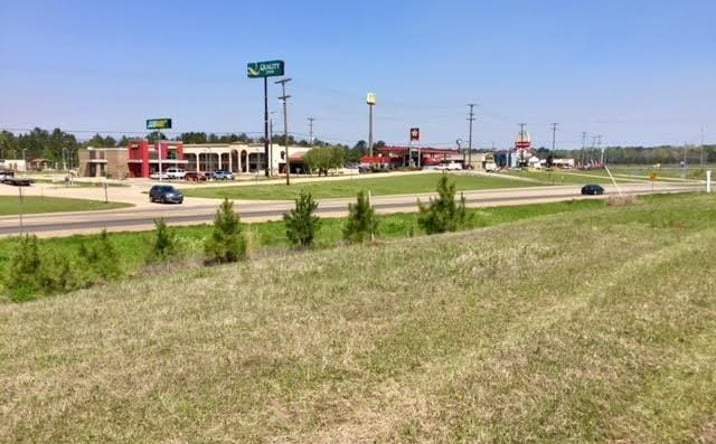 Pictures of Office, Hospitality, Land property located at 5409 UNIVERSITY PKWY, NATCHITOCHES, LA 71457 for sales - image #1