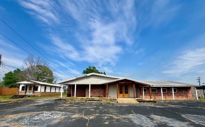 Pictures of Retail property located at 788 North Daleville Avenue, Daleville, AL 36322 for sales - image #1