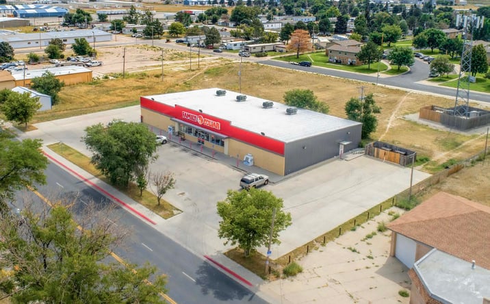 Pictures of Retail property located at 1412 East Overland, Scottsbluff, NE 69361 for sales - image #1